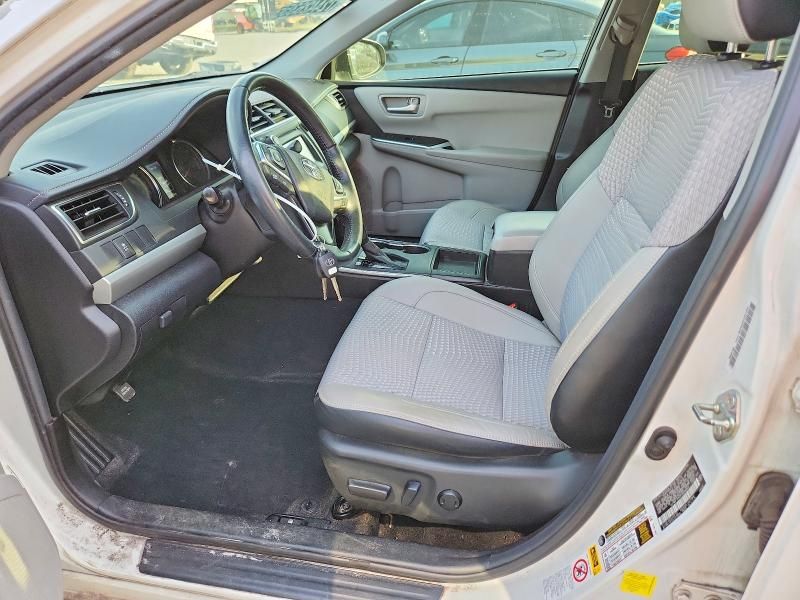 2015 Toyota Camry le