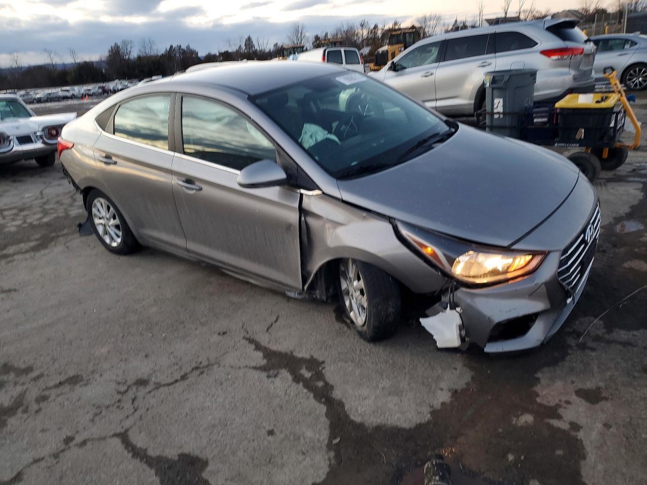 2022 Hyundai Accent se