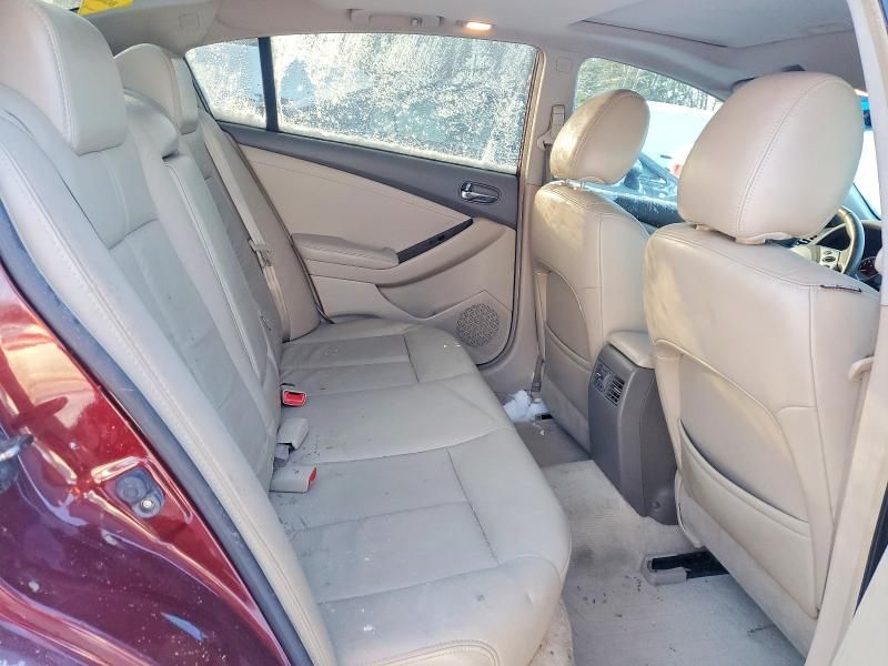 2010 Nissan Altima Base