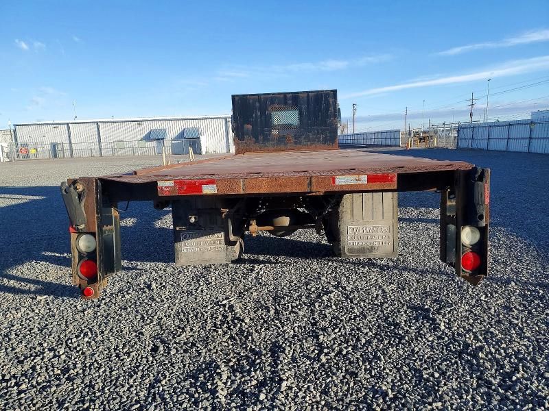 2009 GMC C6500 Flatbed Truck