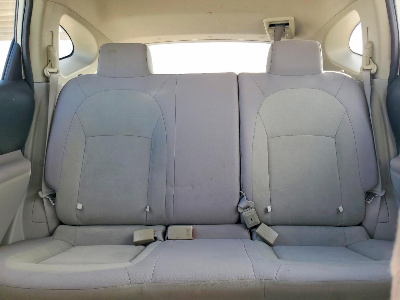 2010 Nissan Rogue s