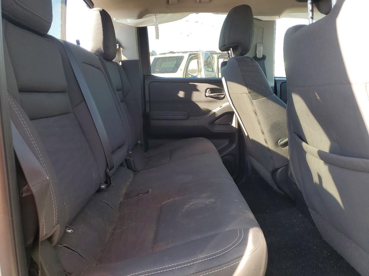 2024 Nissan Frontier s