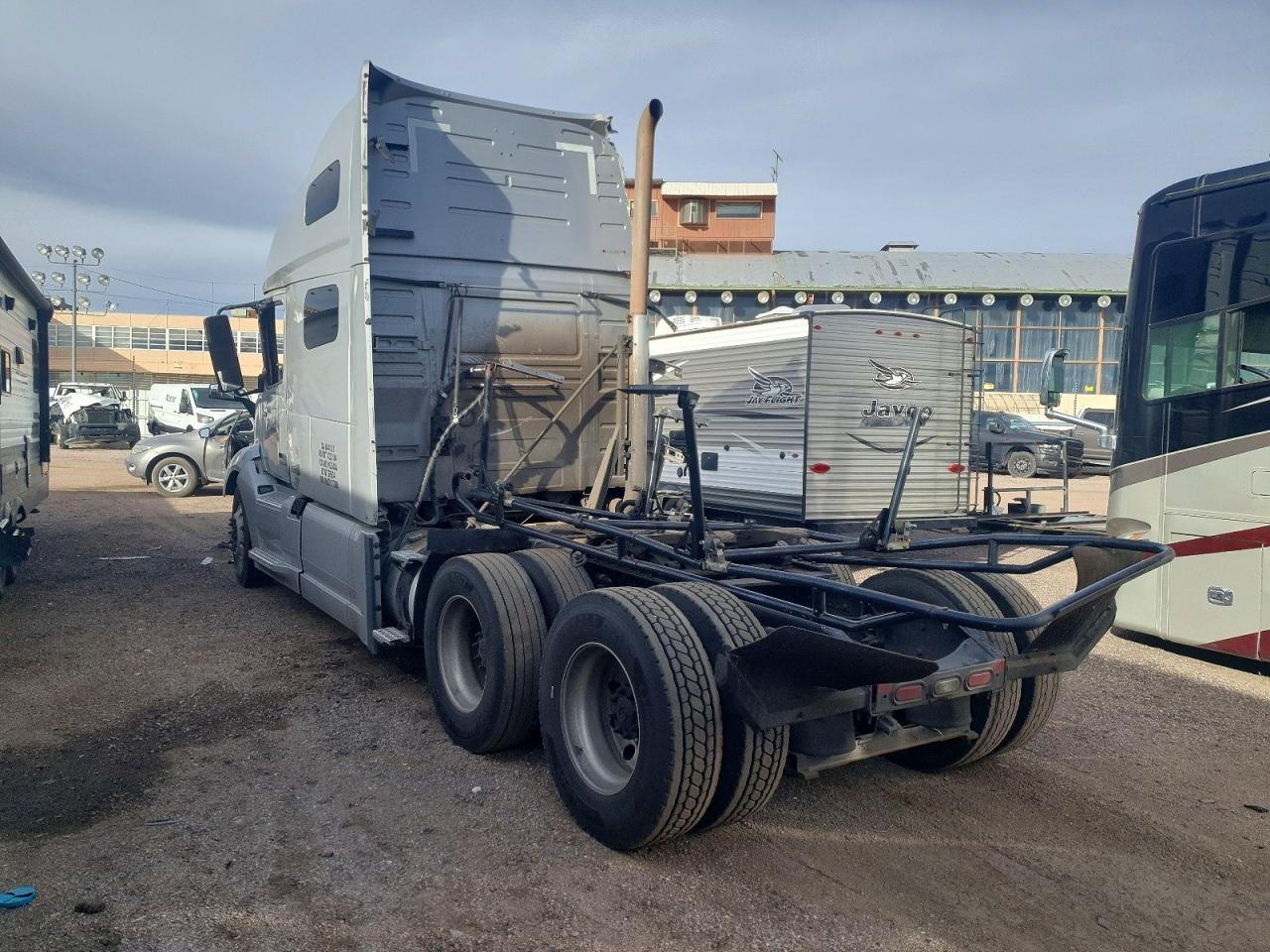 2019 Volvo VNL Semi Truck