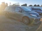 2020 Toyota Sienna xle