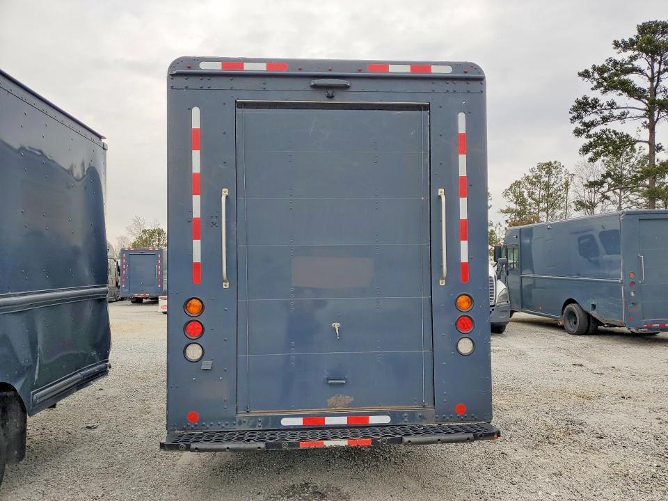 2020 Freightliner MT45 Chassis Delivery Truck