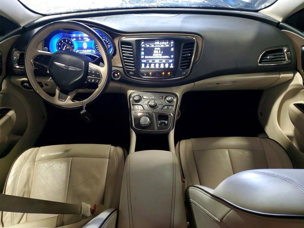 2015 Chrysler 200 c