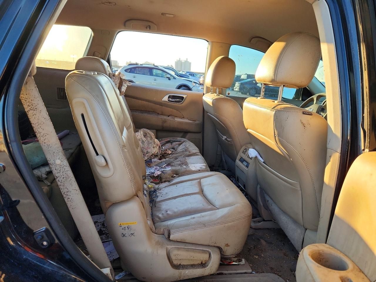 2014 Nissan Pathfinder s