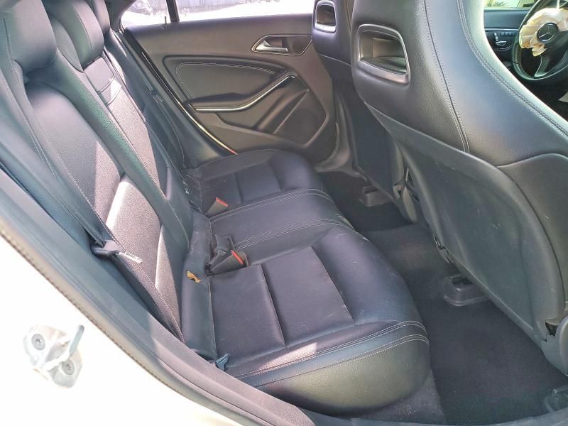 2018 Mercedes-Benz Cla 250