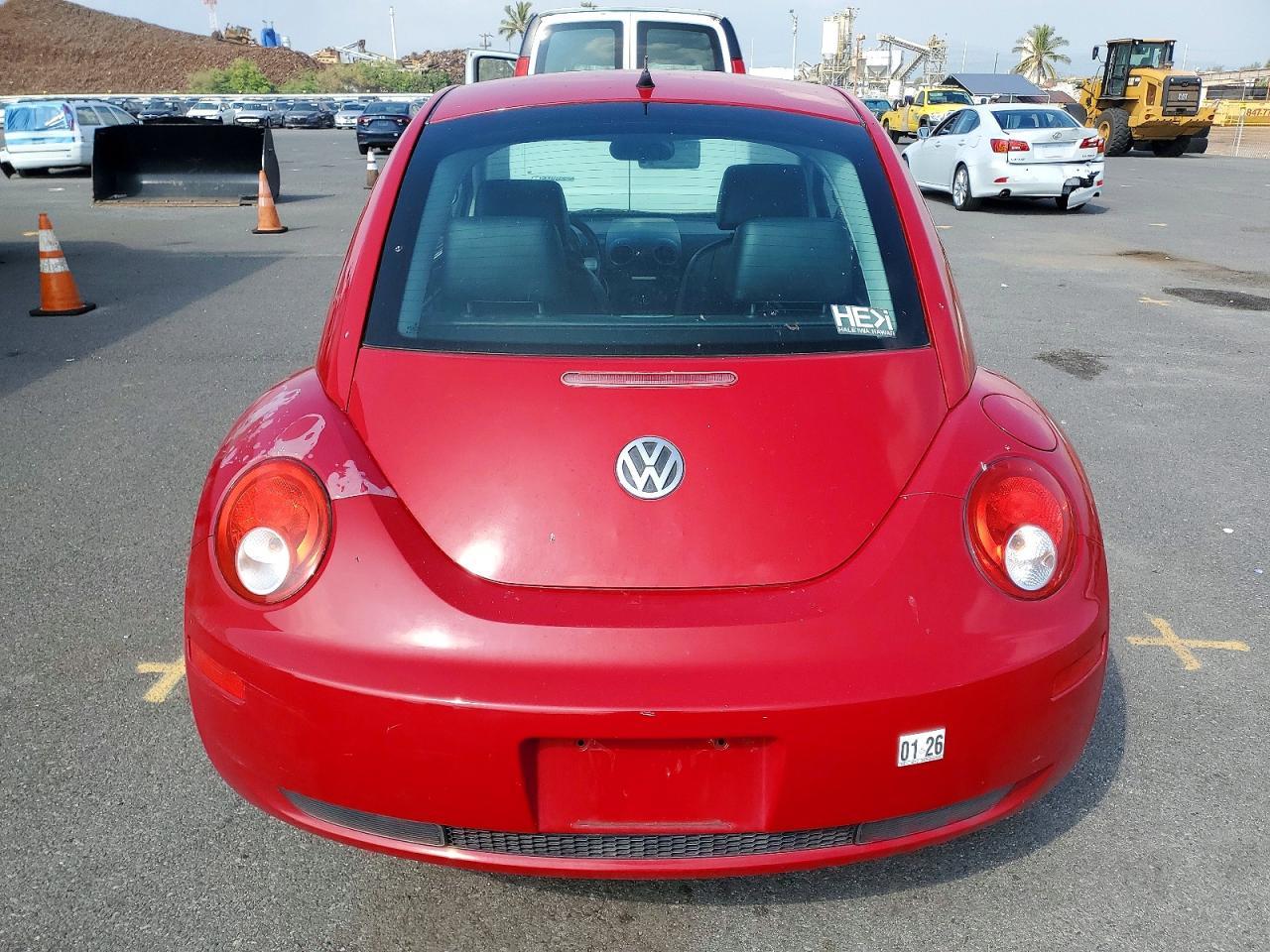 2010 Volkswagen New Beetle