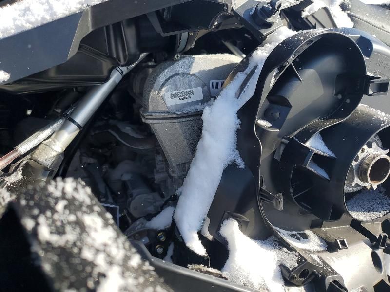 2024 Skidoo 2024 Skidoo Renegade