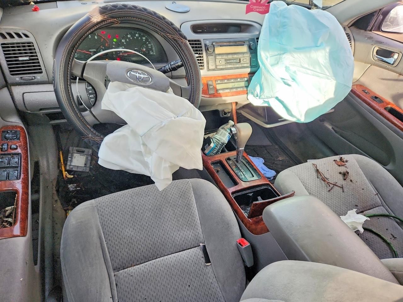 2003 Toyota Camry le