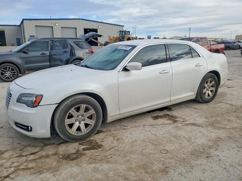 2014 Chrysler 300 s