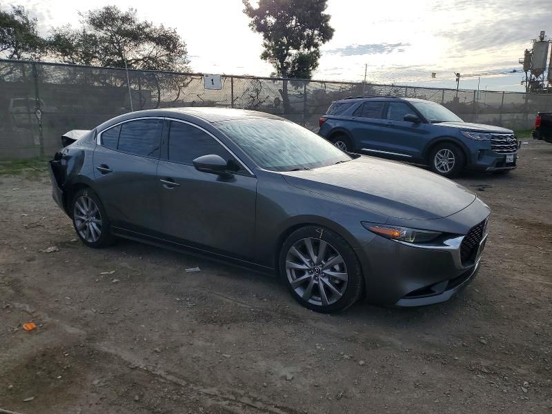 2019 Mazda 3 Premium