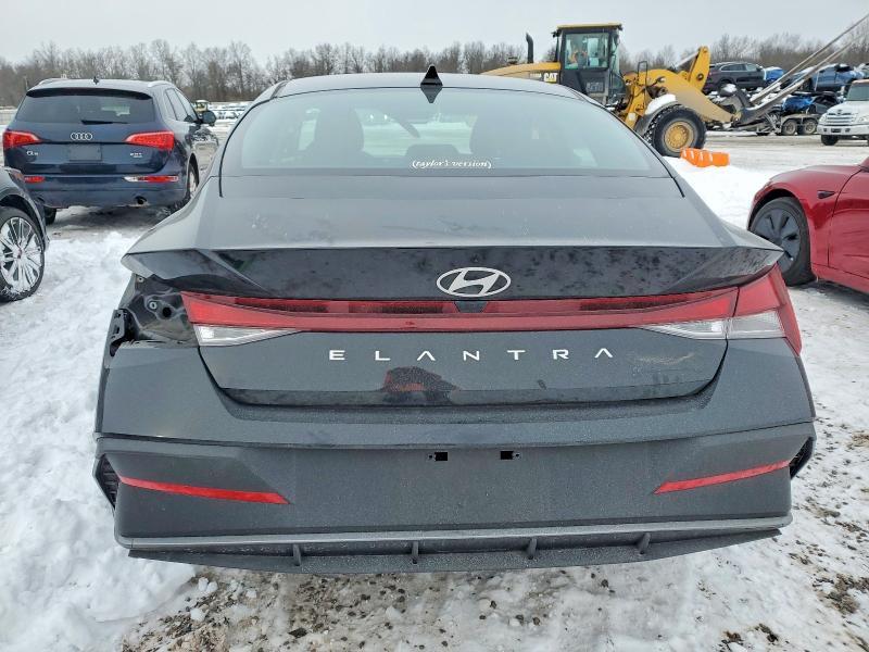 2024 Hyundai Elantra se