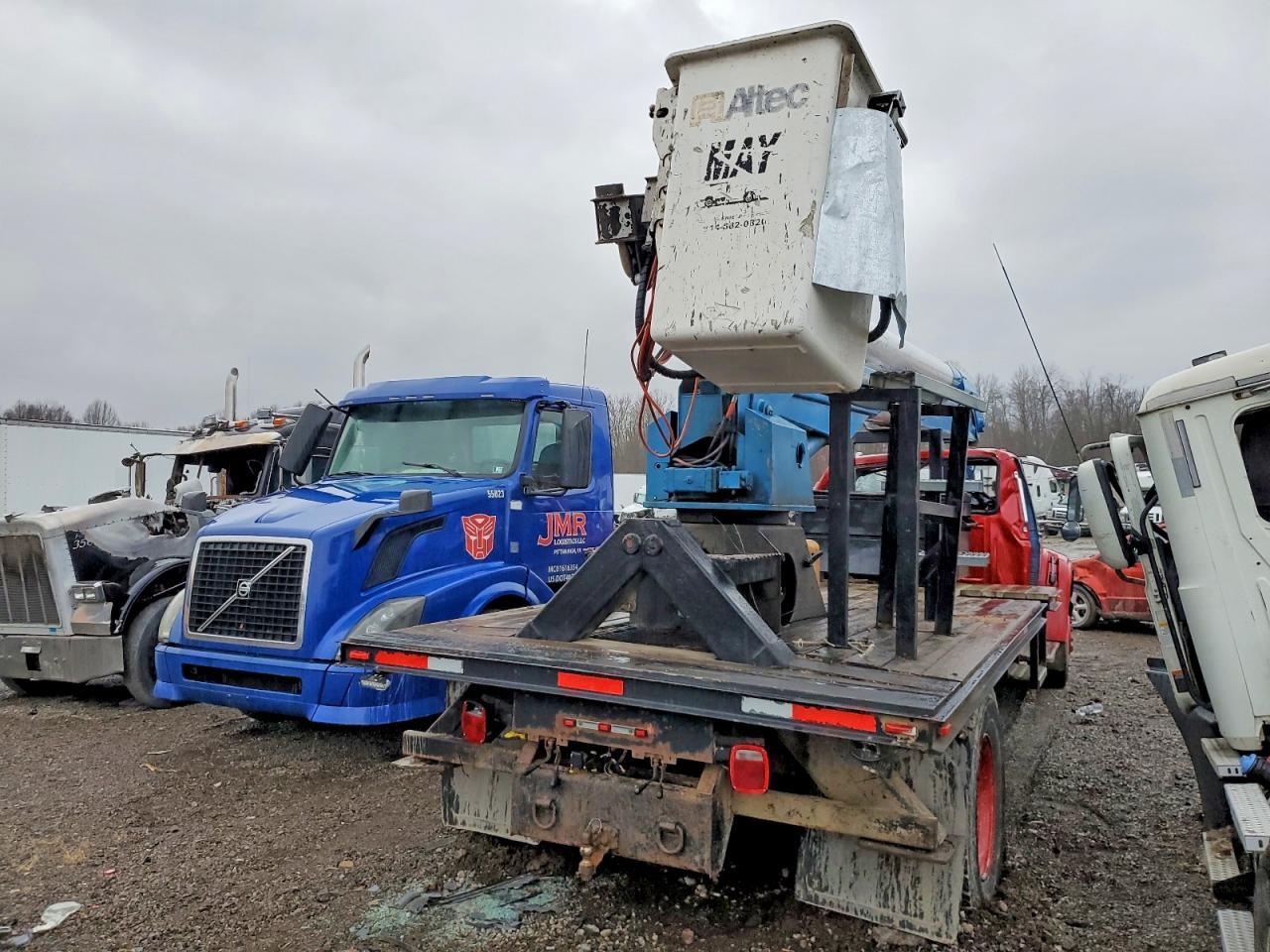 1995 Ford F700 Bucket Truck