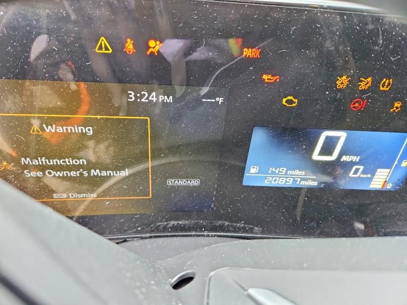 2025 Nissan Kicks sv