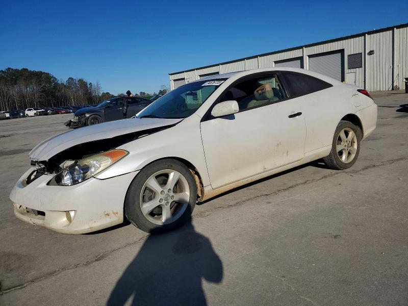 2004 Toyota Camry Solara se