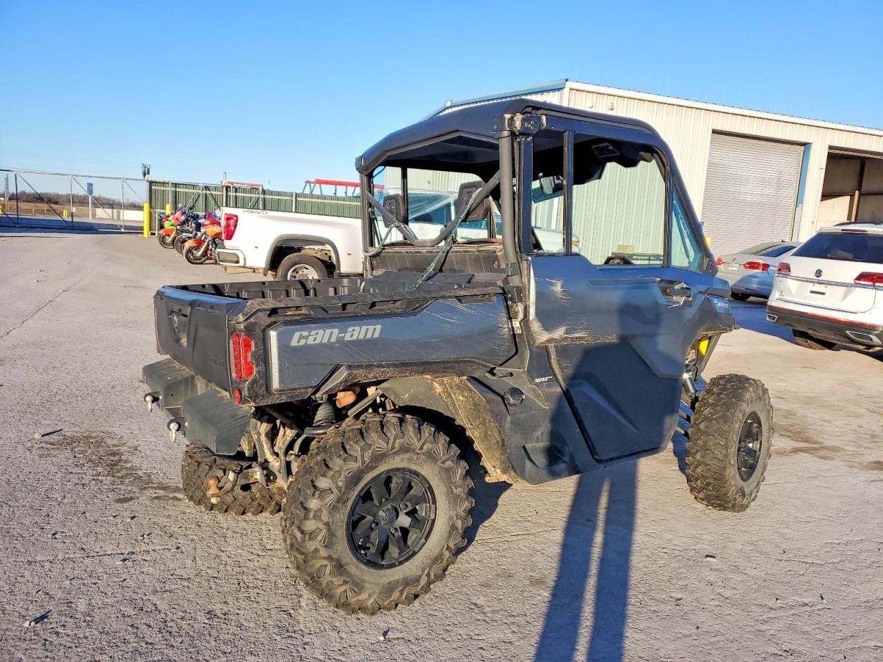 2024 Canam Defender Utility Vehicle