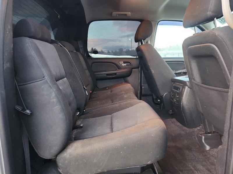 2013 Chevrolet Avalanche ls