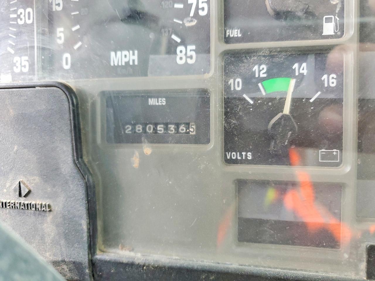 1999 International 2674 Vacuum Truck