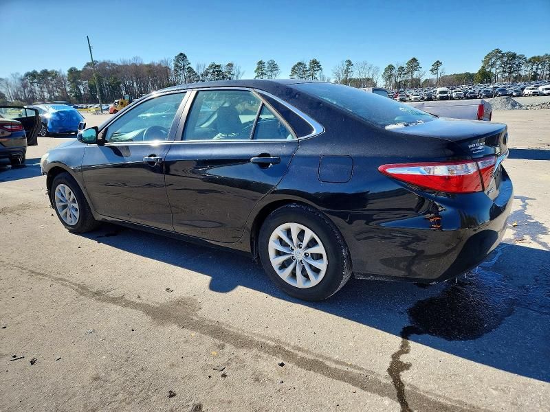 2016 Toyota Camry le