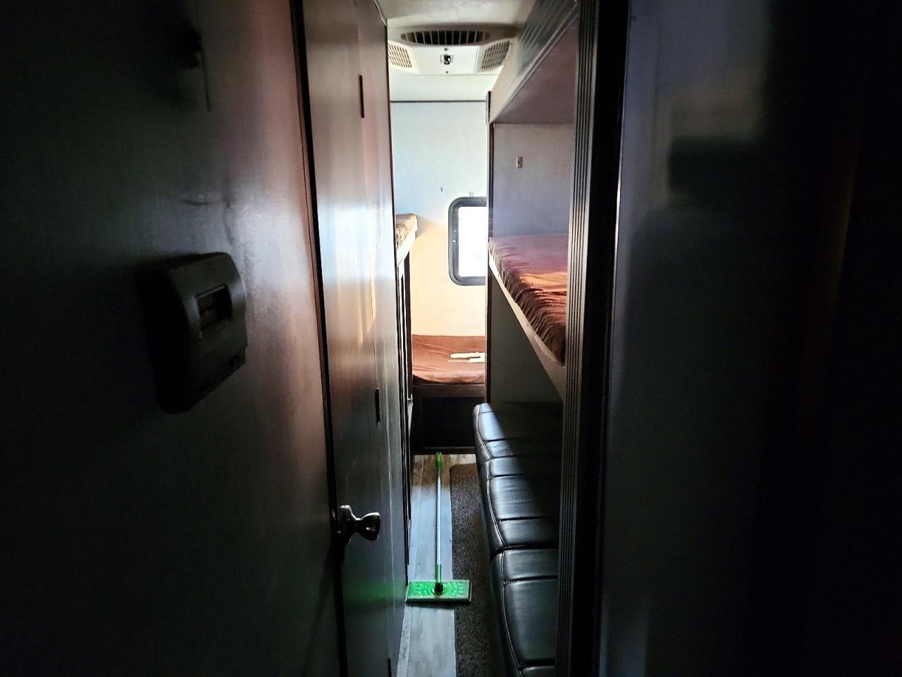 2018 Crosby LONGHR32DB