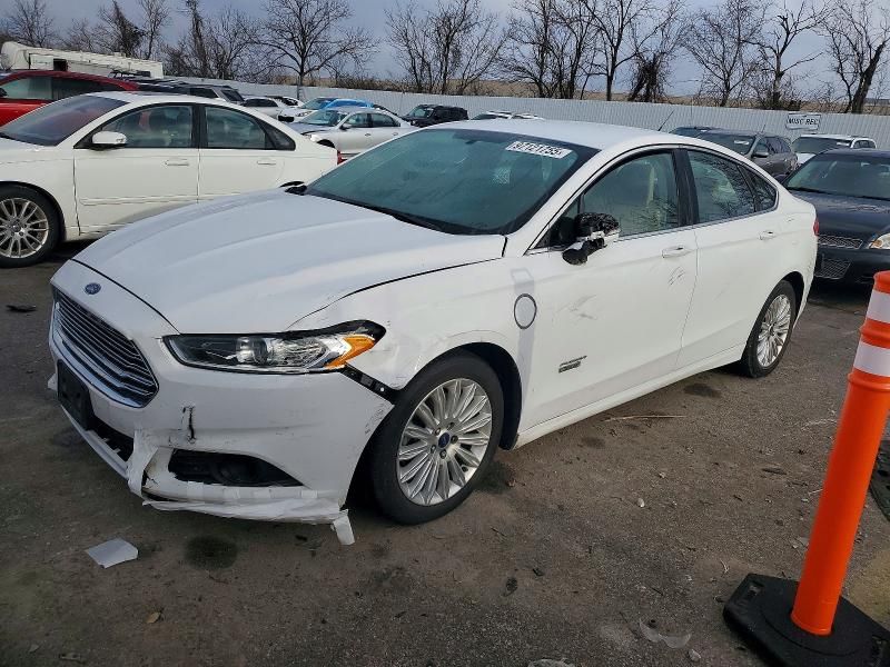 2016 Ford Fusion se Phev