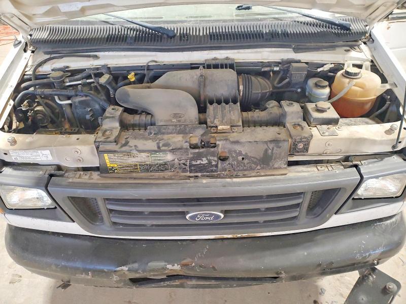 2004 Ford E250 Delivery van