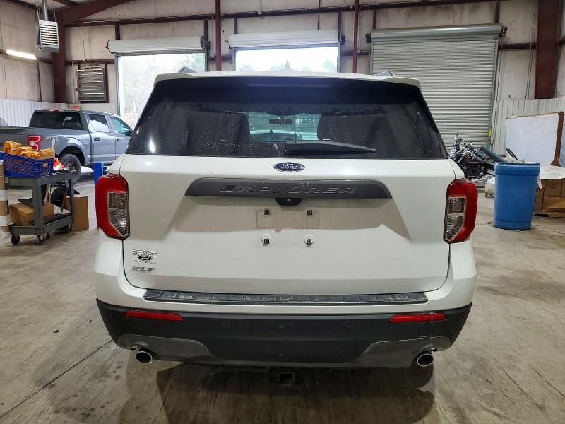 2023 Ford Explorer xlt