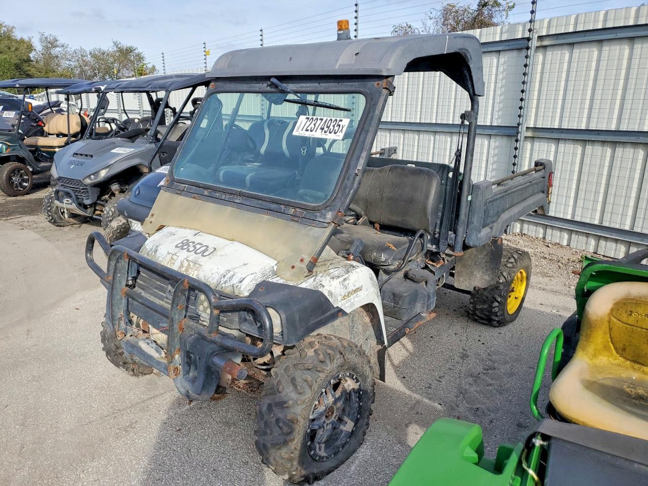 2018 John Deere 825M