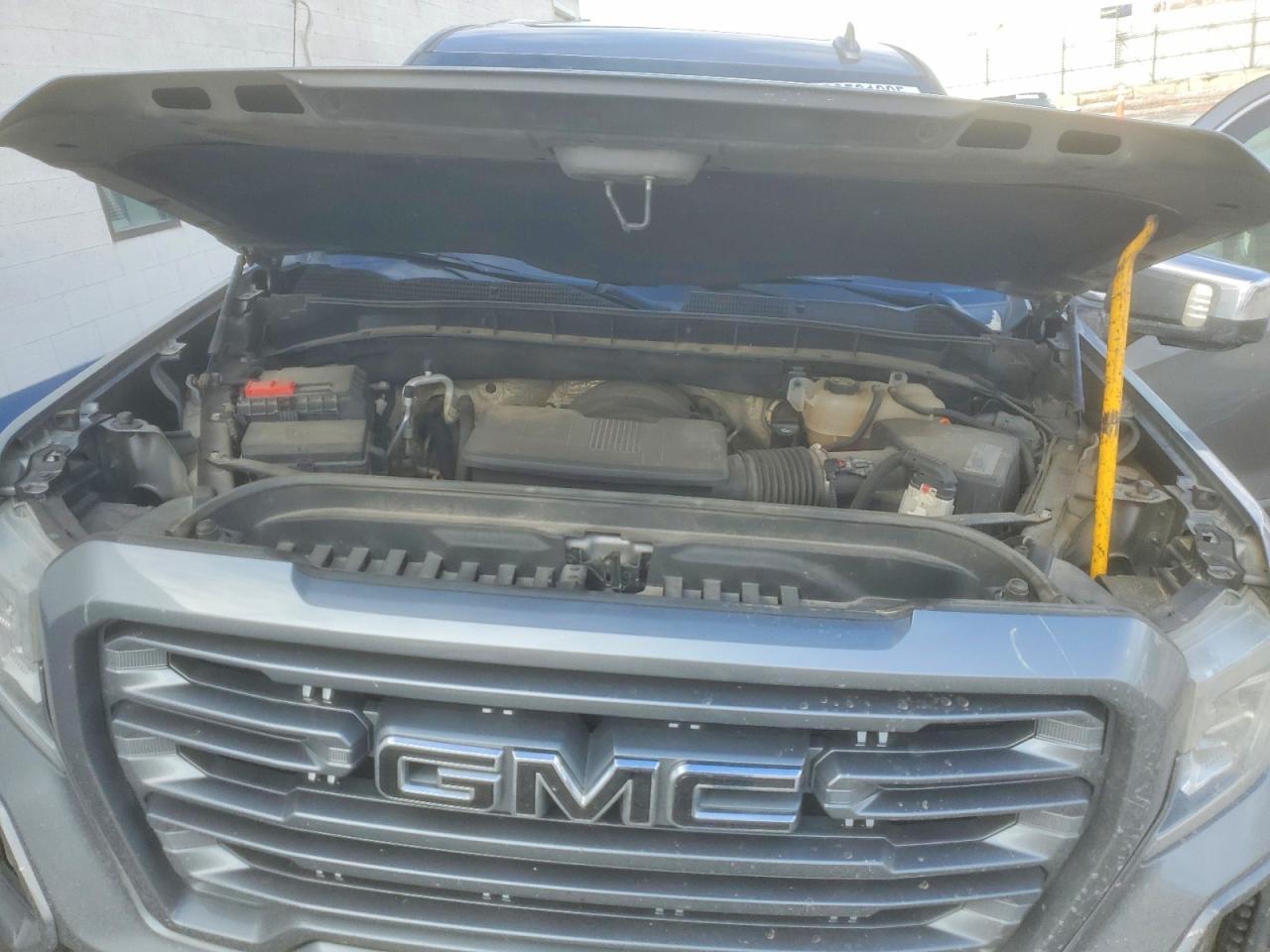2020 GMC Sierra K1500 slt