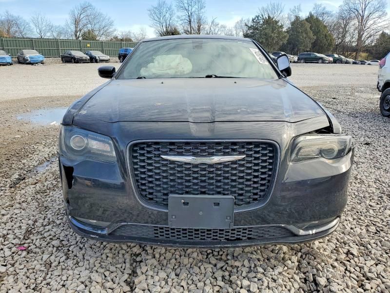 2019 Chrysler 300 s