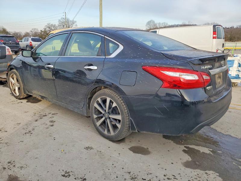 2016 Niss Altima 2.5 sr