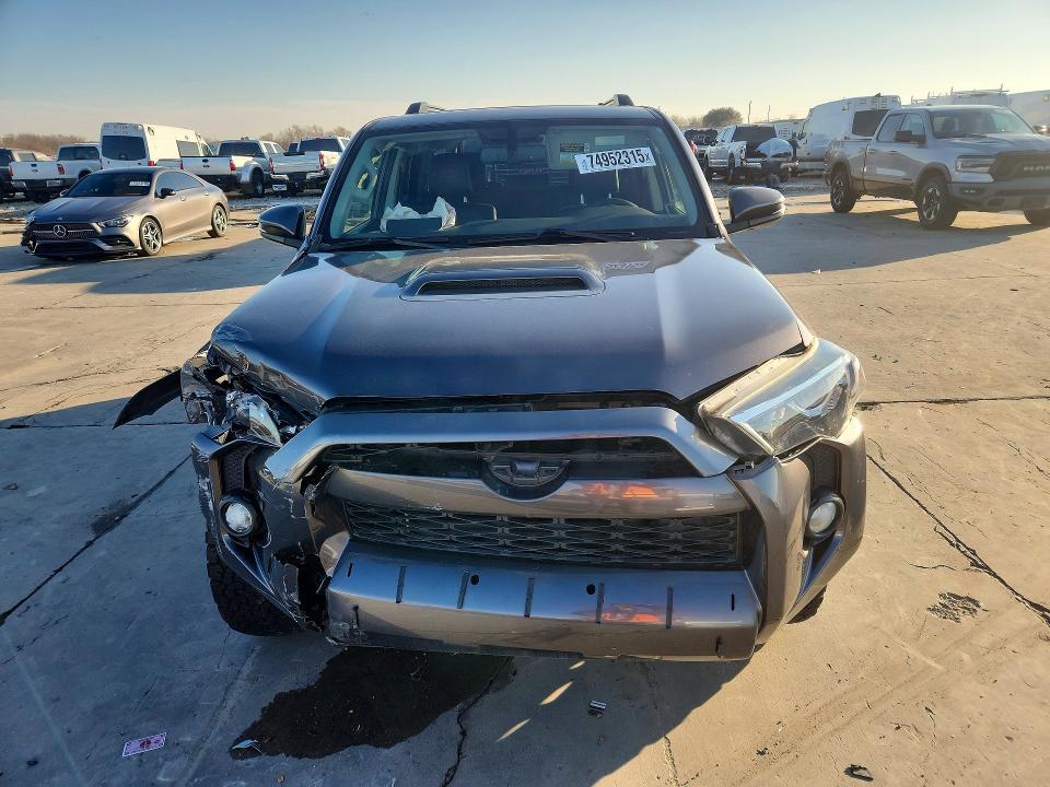 2019 Toyota 4runner trd Off-road Premium