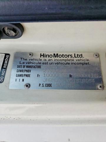 2005 Hino 268 BOX Truck