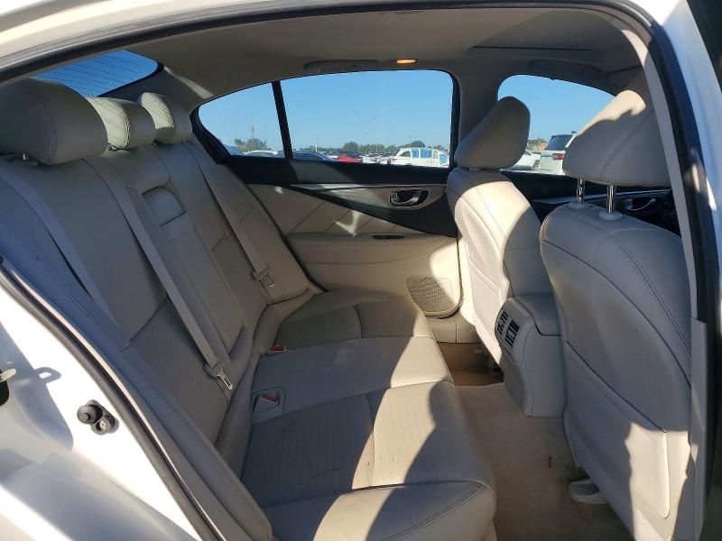 2014 Infiniti Q50 Base