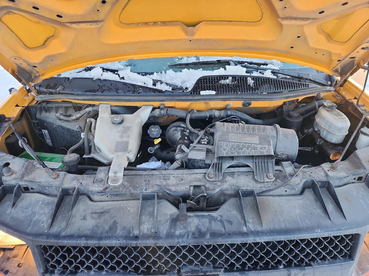 2010 Chev 2010 Thomas Minotour G3500 School Bus