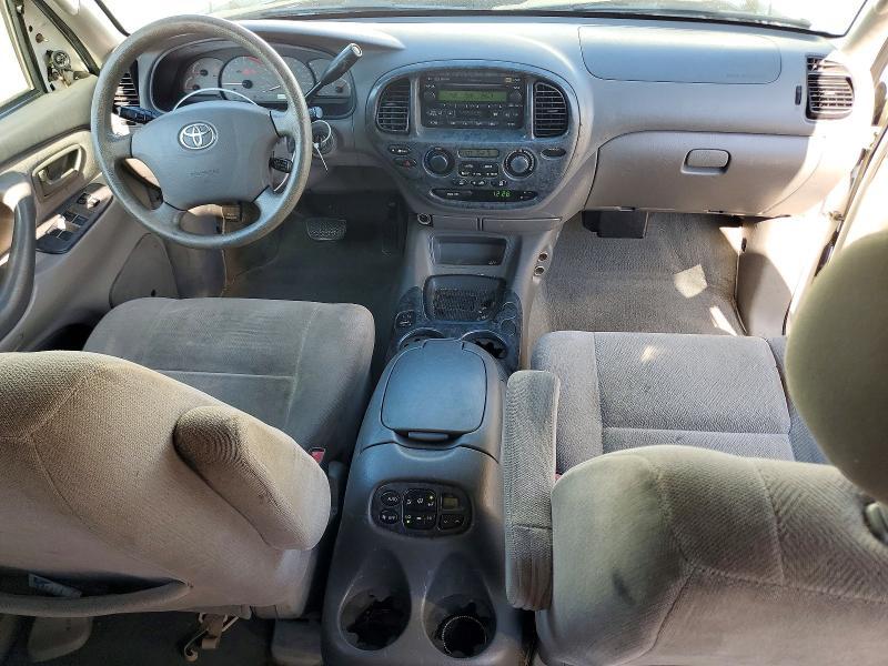 2003 Toyota Sequoia SR5