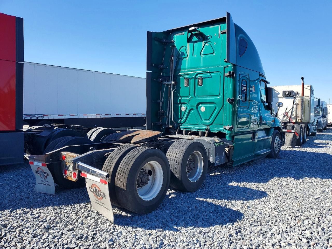 2017 Freightliner Cascadia 1-Truck Cab AND Chassis