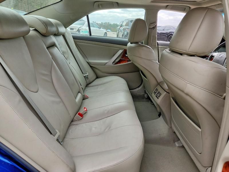 2011 Toyota Camry Hybrid