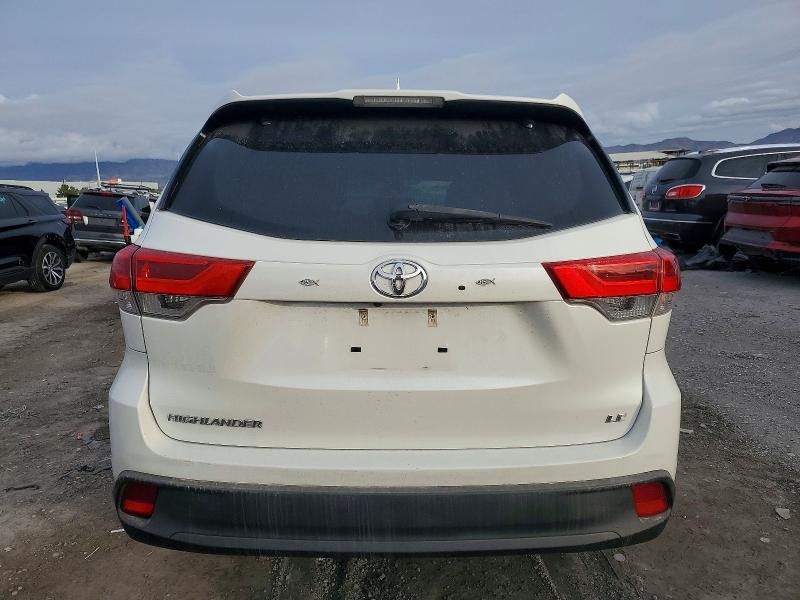 2017 Toyota Highlander le