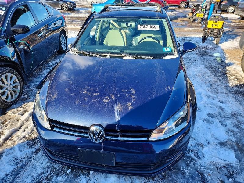 2015 Volkswagen Golf Sportwagen tdi s