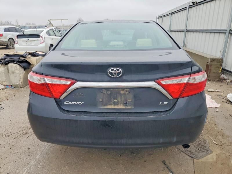 2015 Toyota Camry le