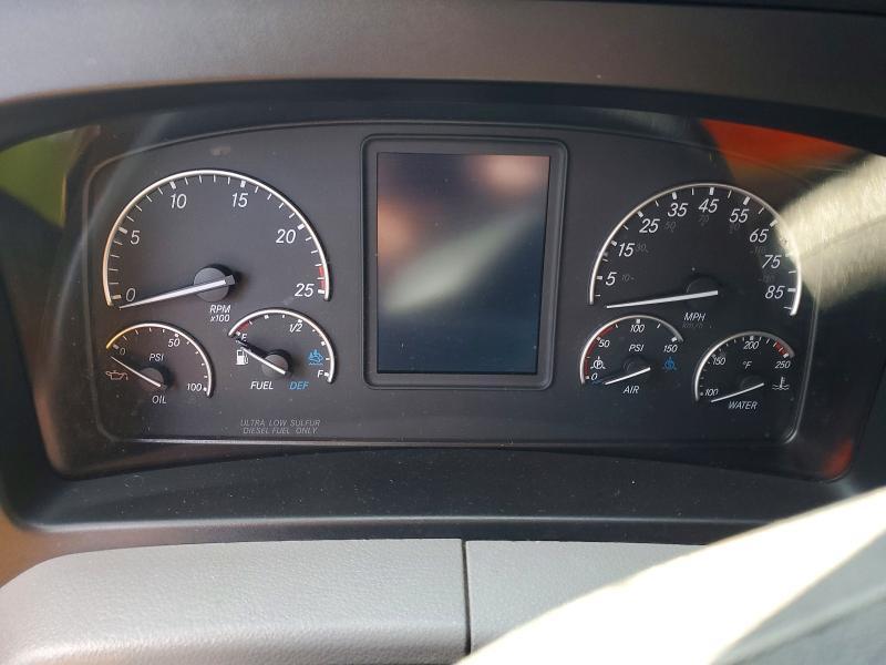 2020 Freigliner 2020 Freightliner Cascadia 126 Semi Truck