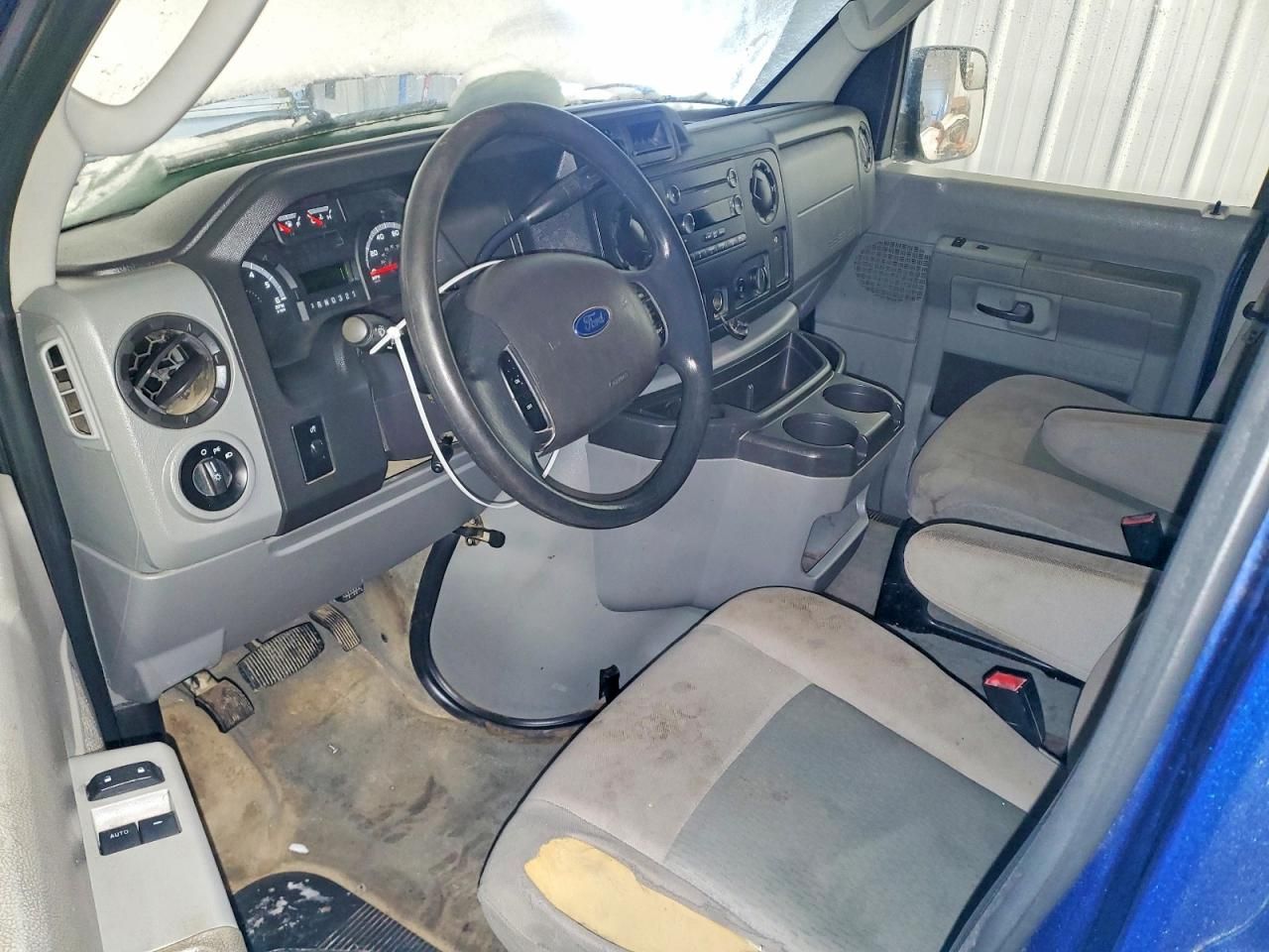 2014 Ford Econoline E350 Super Duty van