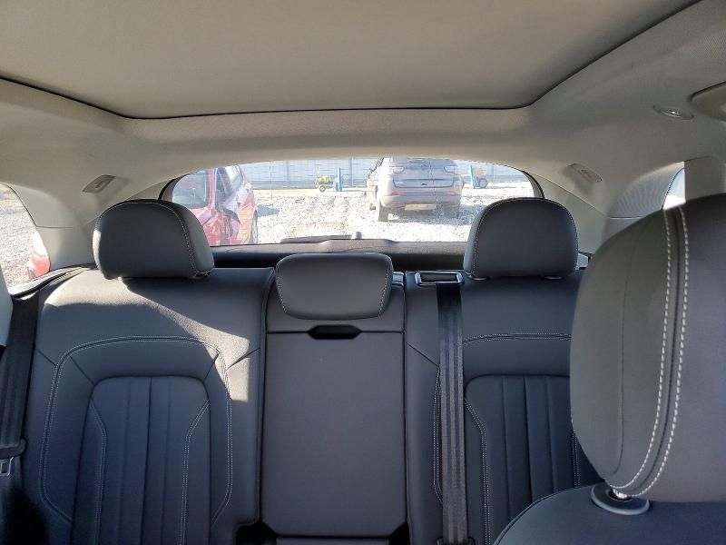 2022 Audi Q5 Premium Plus 40