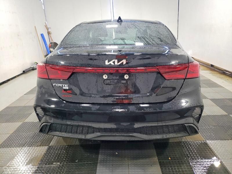 2024 KIA Forte lx