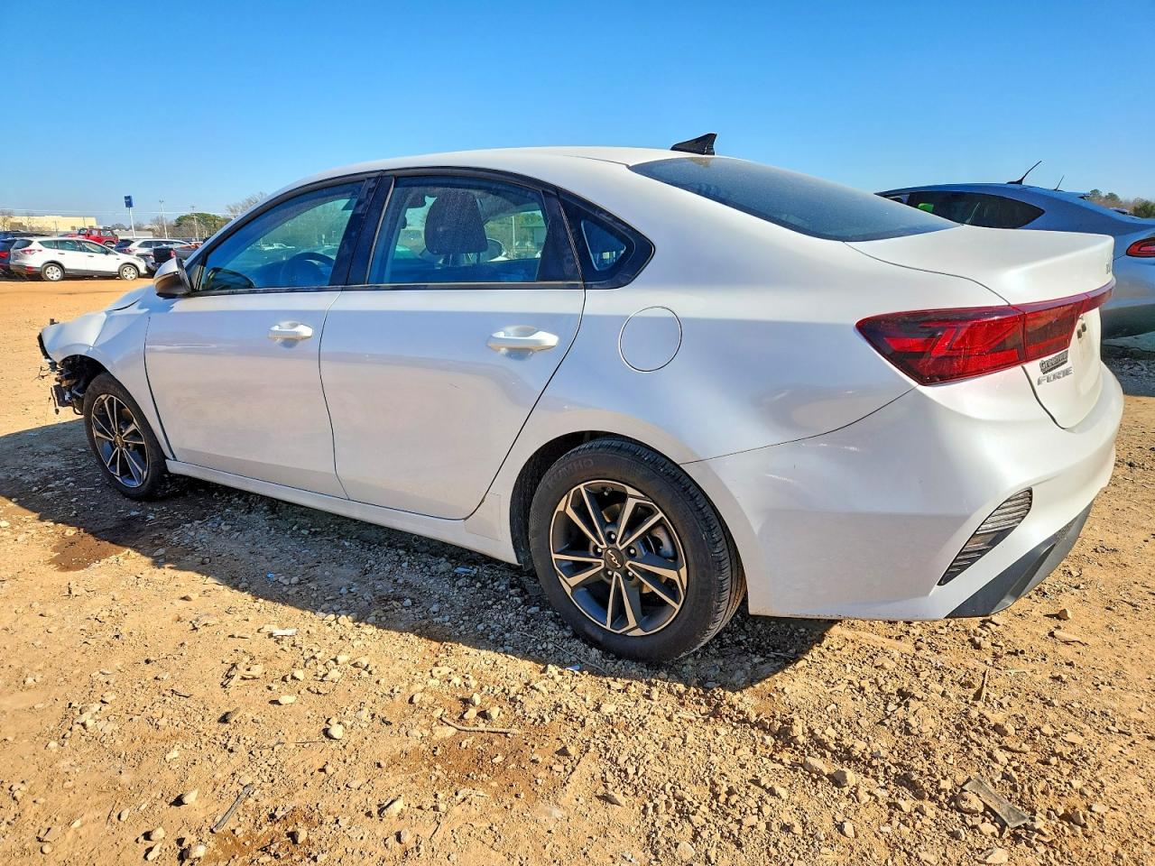 2024 KIA Forte lx