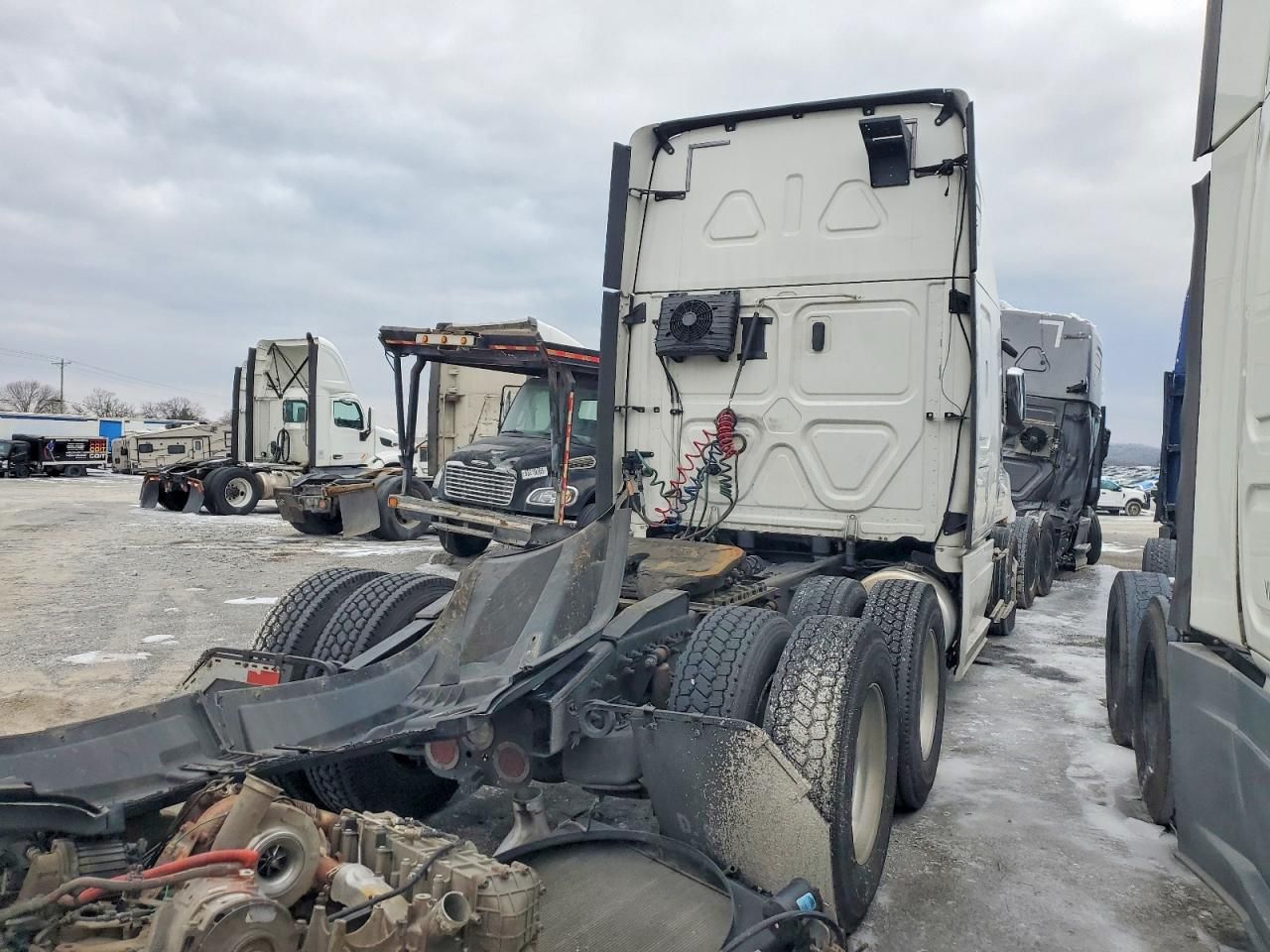 2020 Freightliner Cascadia 126 Semi Truck