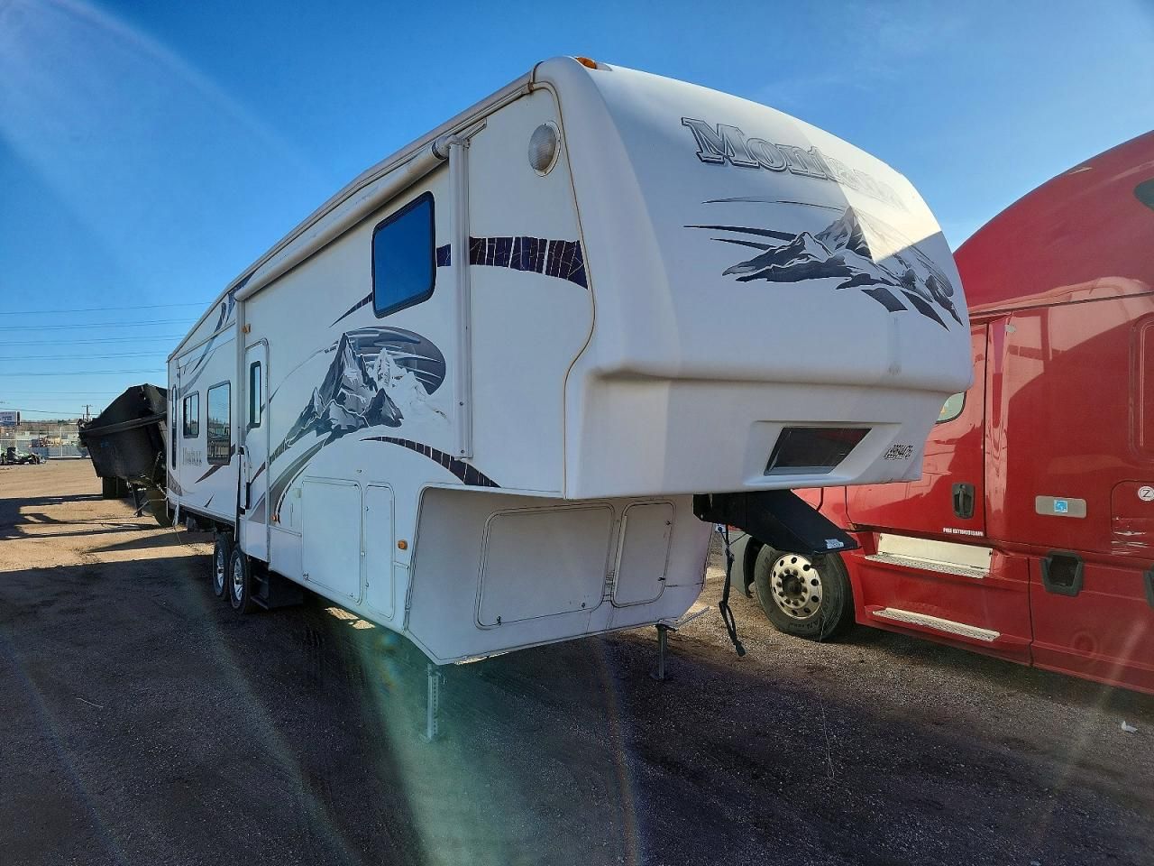 2009 Keystone Challenger Montana